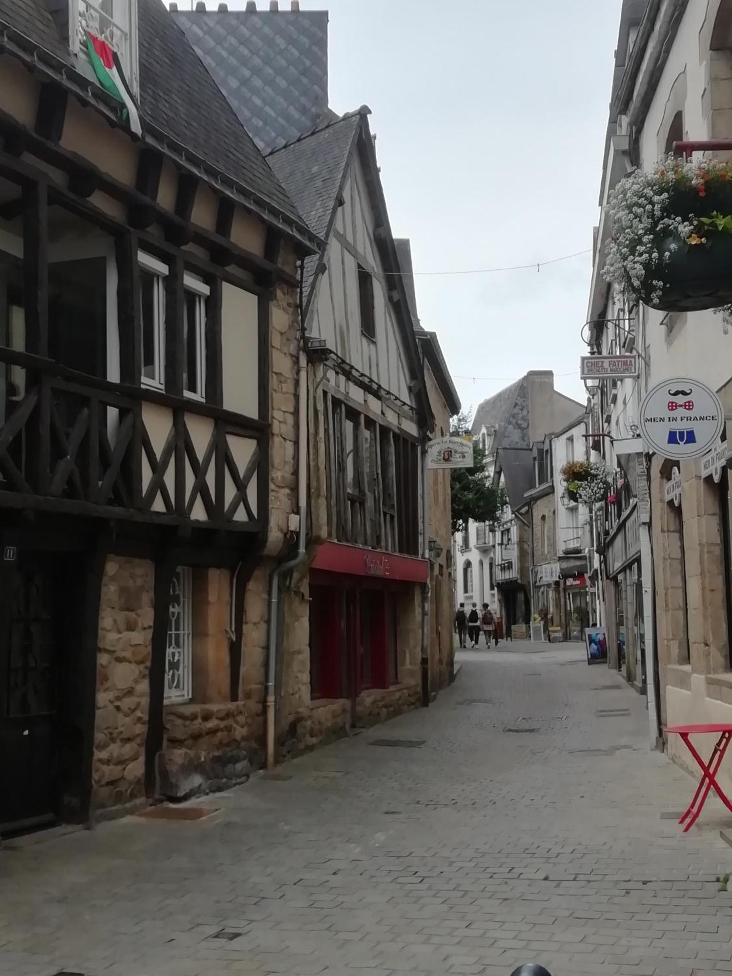 Charmant Appartement Plein Centre Auray Exterior foto